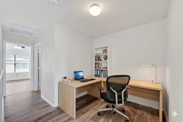 $1,900 | 16623 Newglen Lane, Houston, TX 77084