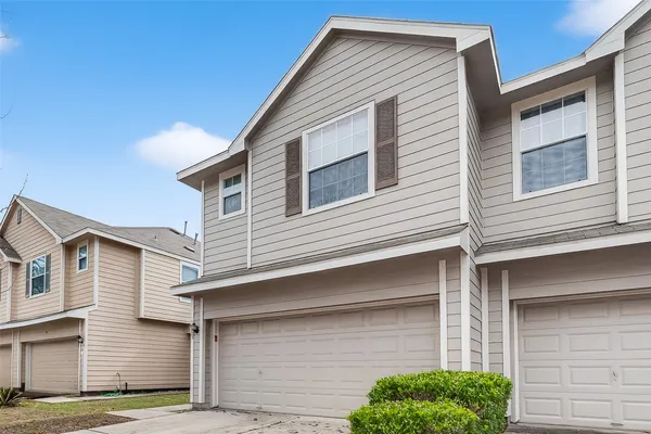 $1,900 | 16623 Newglen Lane, Houston, TX 77084