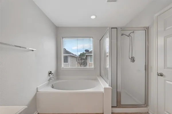 $1,900 | 16623 Newglen Lane, Houston, TX 77084