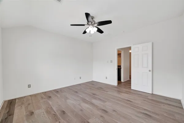 $1,900 | 16623 Newglen Lane, Houston, TX 77084