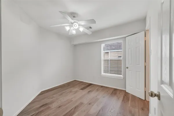 $1,900 | 16623 Newglen Lane, Houston, TX 77084