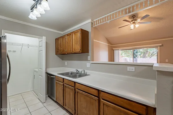 $1,450 | 1942 South Emerson, Unit 110, Mesa, AZ 85210