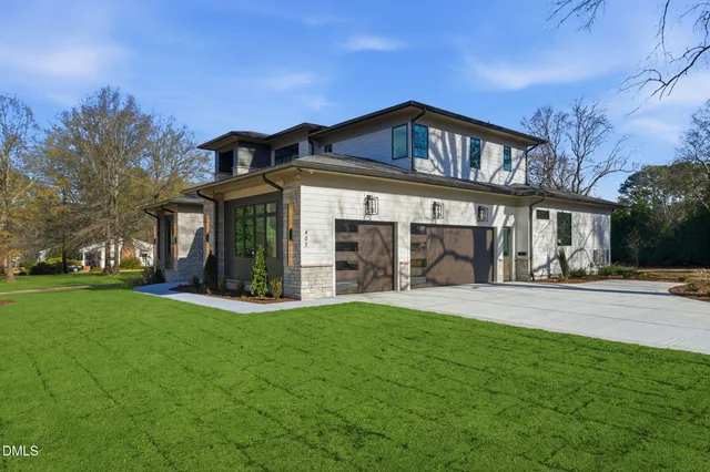 $2,390,000 | 403 Carolyn Court, Cary, NC 27511