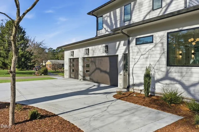 $2,390,000 | 403 Carolyn Court, Cary, NC 27511