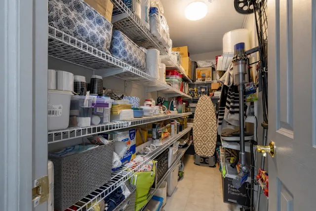 $349,900 | 100 Bokelman Street, Unit 325, Roselle, IL 60172