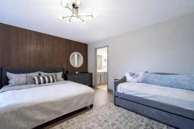 $349,900 | 100 Bokelman Street, Unit 325, Roselle, IL 60172