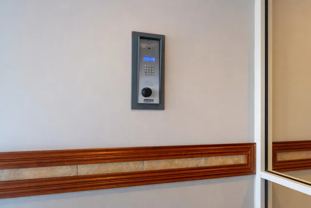 $349,900 | 100 Bokelman Street, Unit 325, Roselle, IL 60172