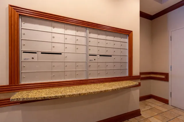 $349,900 | 100 Bokelman Street, Unit 325, Roselle, IL 60172