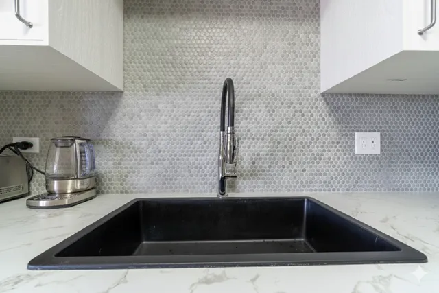 $349,900 | 100 Bokelman Street, Unit 325, Roselle, IL 60172