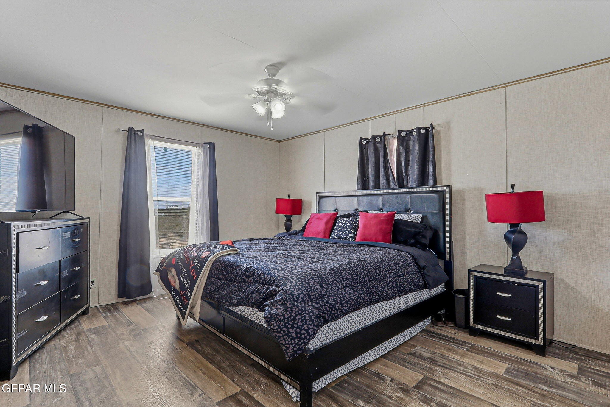 4710 Hueco Tanks Road El Paso, TX 79938 - Photo 14 of 44 Master Bedroom