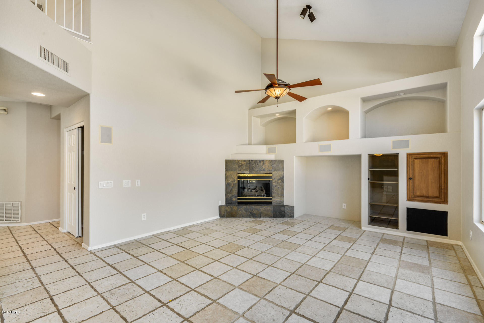 4522 East Rowel Road Phoenix, AZ 85050 - Photo 3 of 37 a view of a livingroom with a furniture