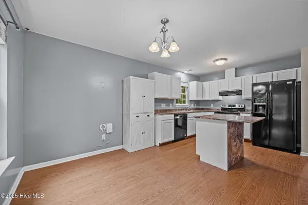 $1,550 | 1624 Hargett Street, Jacksonville, NC 28540