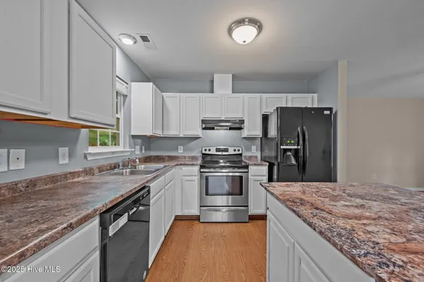 $1,550 | 1624 Hargett Street, Jacksonville, NC 28540