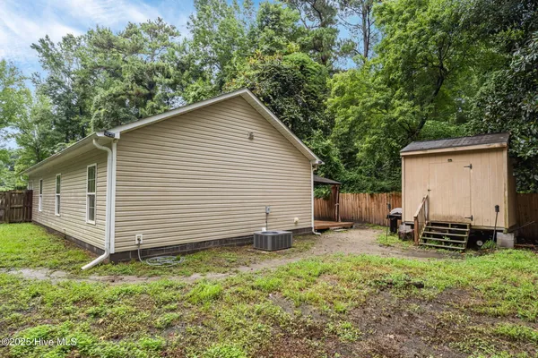 $1,550 | 1624 Hargett Street, Jacksonville, NC 28540