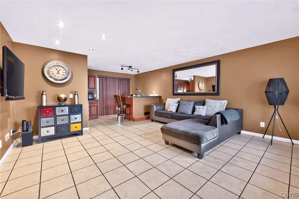 $249,900 | 912 Mildred Avenue, Unit 910, Utica, NY 13502