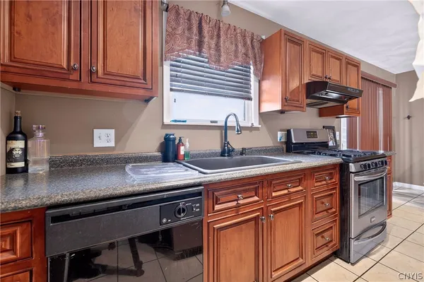 $249,900 | 912 Mildred Avenue, Unit 910, Utica, NY 13502