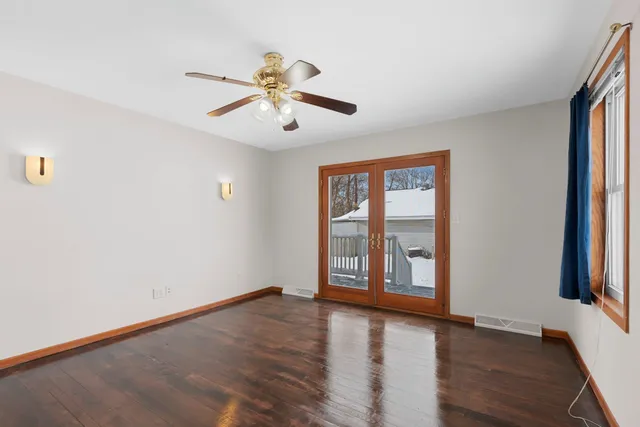 $319,900 | 210 River Street, Neenah, WI 54956