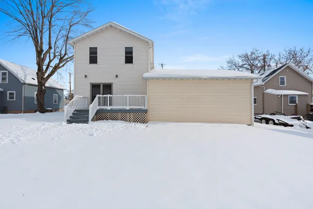 $319,900 | 210 River Street, Neenah, WI 54956