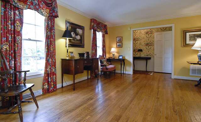 4 Isbell Court Greenville, SC 29607 - Photo 8 of 25 Gallery Image 8