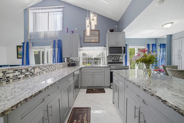 $573,000 | 3517 Northwest 73rd Way, Coral Springs, FL 33065