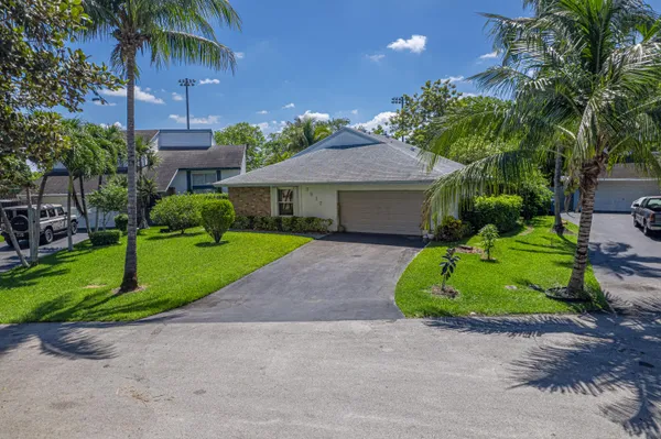 $573,000 | 3517 Northwest 73rd Way, Coral Springs, FL 33065