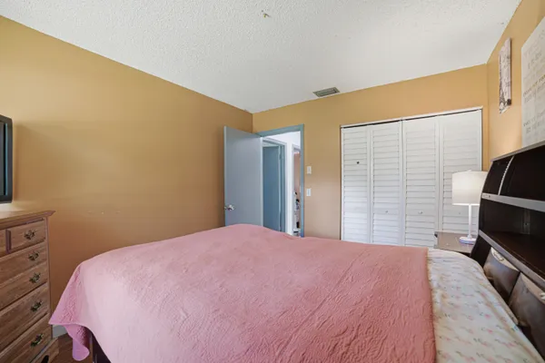 $573,000 | 3517 Northwest 73rd Way, Coral Springs, FL 33065