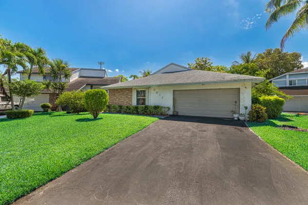 $573,000 | 3517 Northwest 73rd Way, Coral Springs, FL 33065
