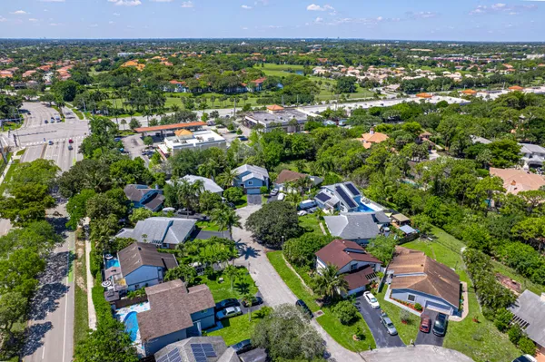 $573,000 | 3517 Northwest 73rd Way, Coral Springs, FL 33065