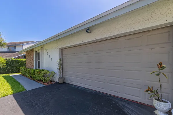 $573,000 | 3517 Northwest 73rd Way, Coral Springs, FL 33065