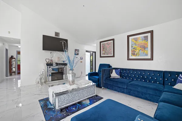 $573,000 | 3517 Northwest 73rd Way, Coral Springs, FL 33065