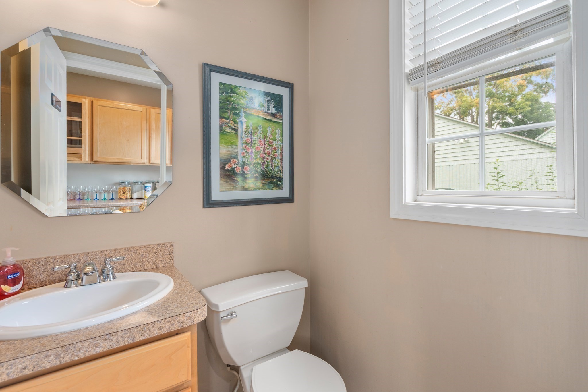 109 Appleton Street Springfield, MA 01108 - Photo 17 of 41 Gallery Image 17