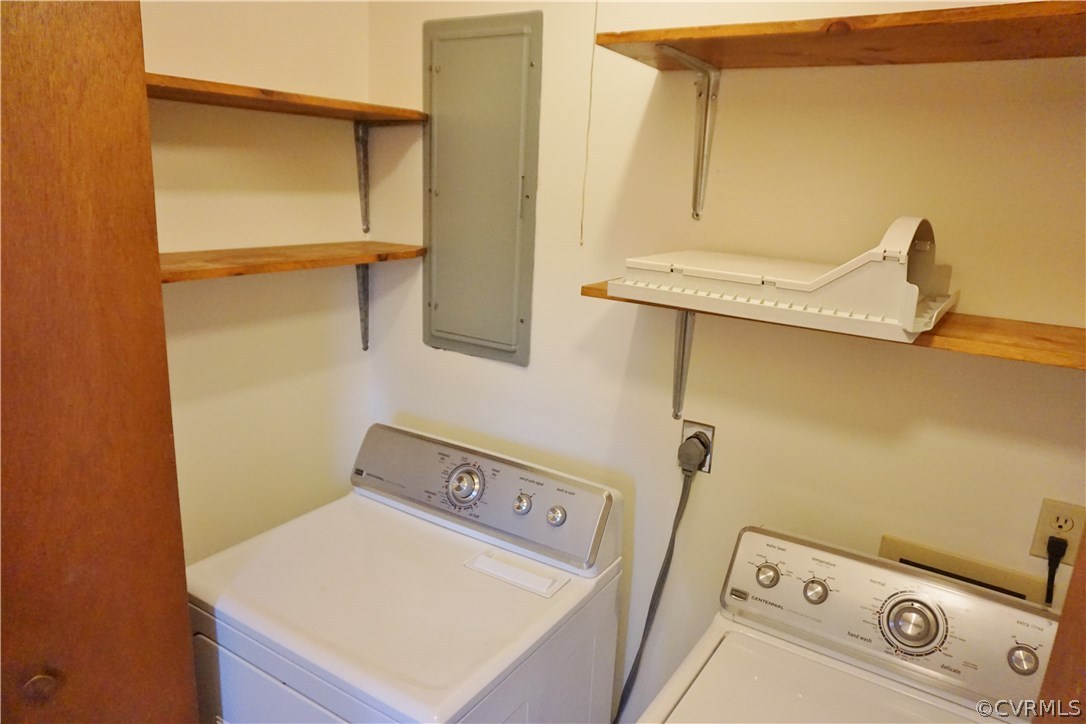 613 Rebel Ridge Road Colonial Heights, VA 23834 - Photo 16 of 40 Laundry with washer and dryer included.