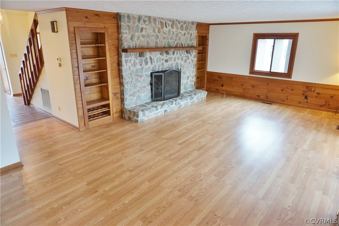 613 Rebel Ridge Road Colonial Heights, VA 23834 - Photo 19 of 40 Family room with stone gas log fireplace and beaut
