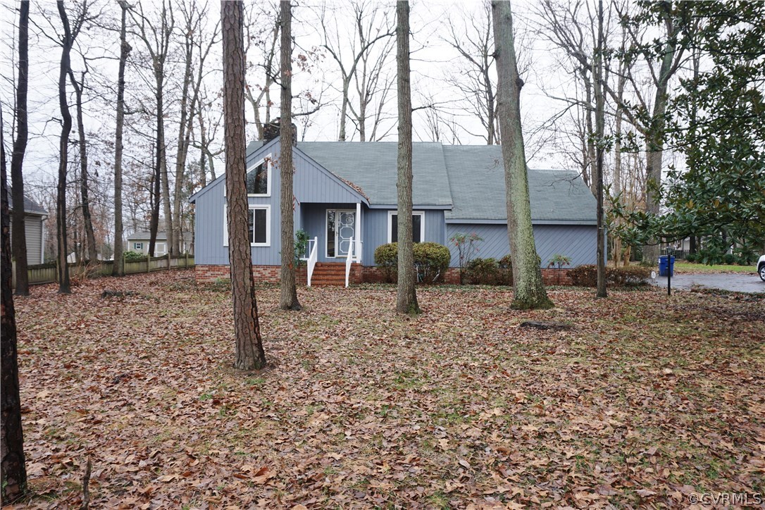 613 Rebel Ridge Road Colonial Heights, VA 23834 - Photo 2 of 40 Gallery Image 2