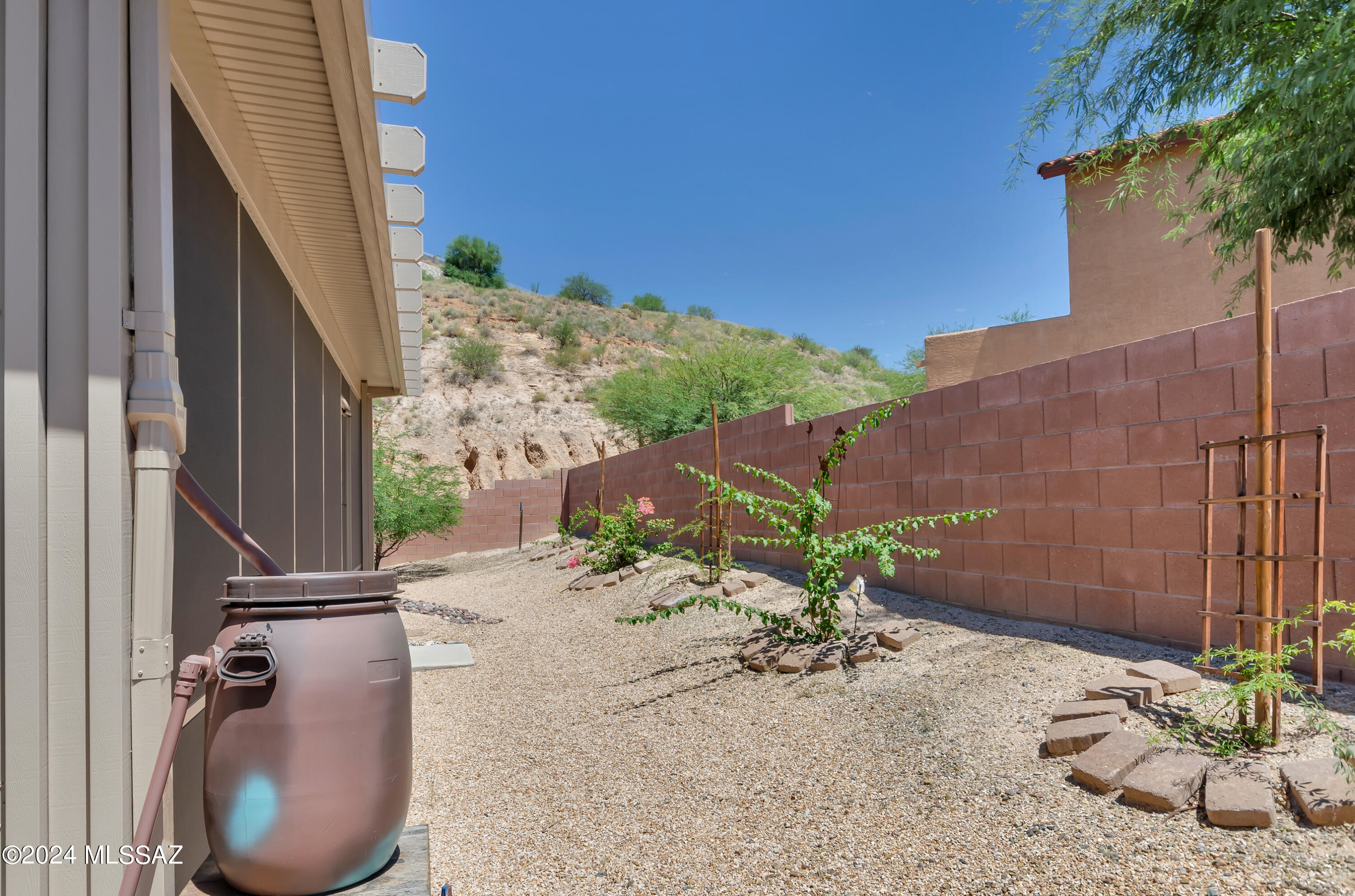 38925 South Running Roses Lane Tucson, AZ 85739 - Photo 28 of 35