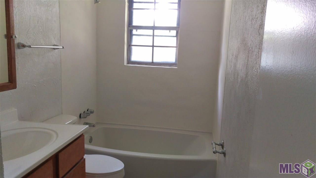 14013 Rampart Court Baton Rouge, LA 70810 - Photo 10 of 11 Gallery Image 10