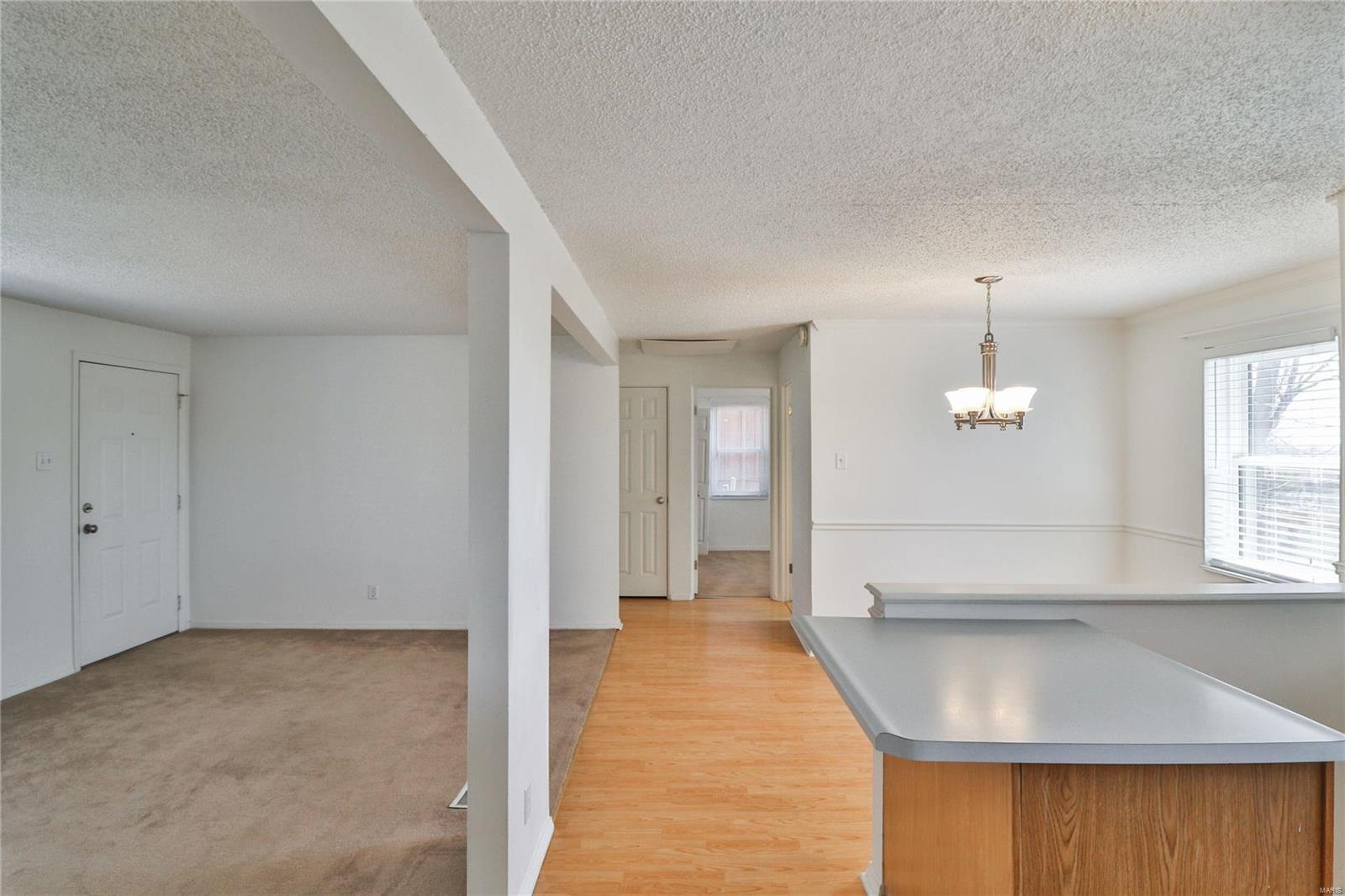 3376 Ringer Road St. Louis, MO 63125 - Photo 12 of 22 Gallery Image 12