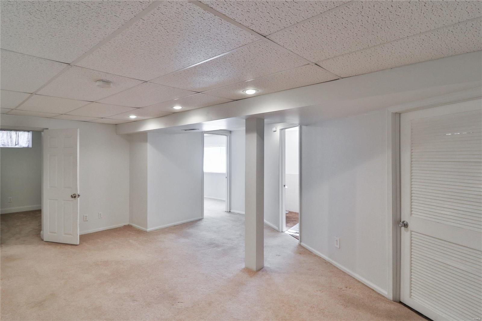 3376 Ringer Road St. Louis, MO 63125 - Photo 16 of 22 Gallery Image 16