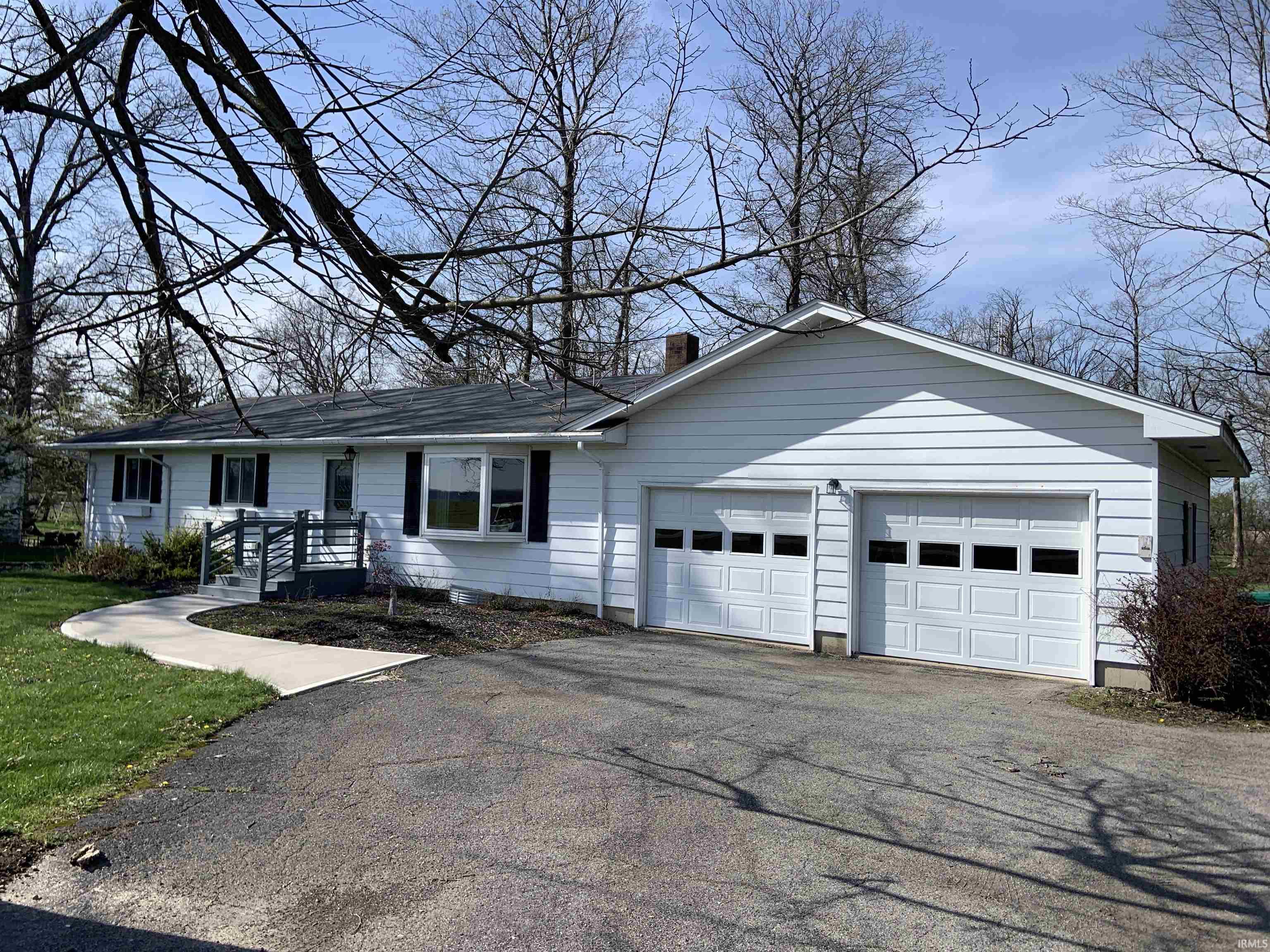 19133 Maples Road Monroeville, IN 46773 - Photo 2 of 30