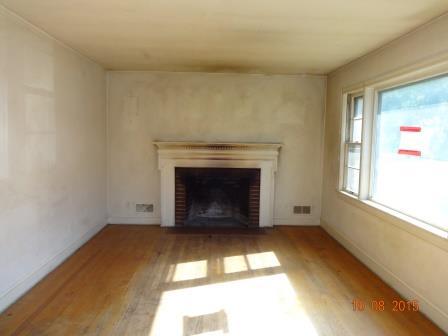 2727 Grandin Road Southwest Roanoke, VA 24015 - Photo 3 of 9 DSC03345