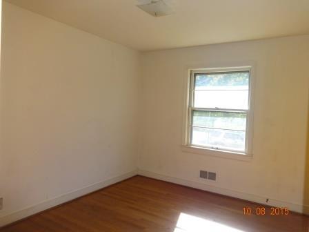 2727 Grandin Road Southwest Roanoke, VA 24015 - Photo 7 of 9 DSC03377