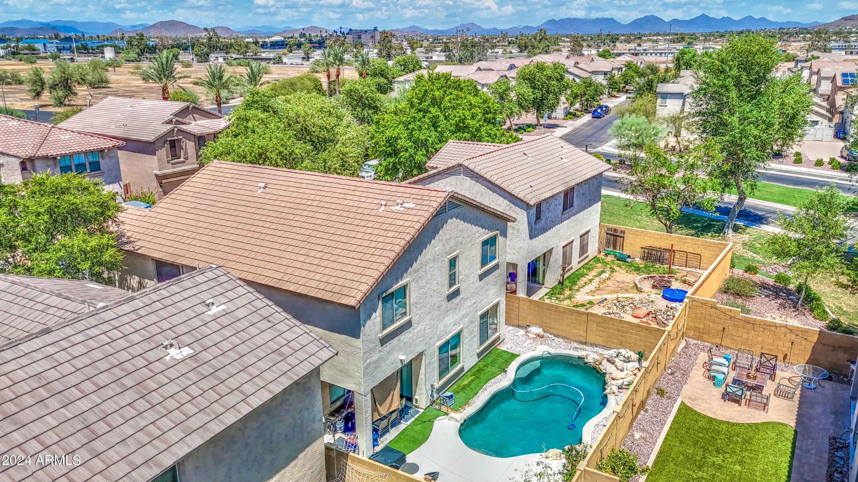2015 West Davis Road Phoenix, AZ 85023 - Photo 52 of 62 12