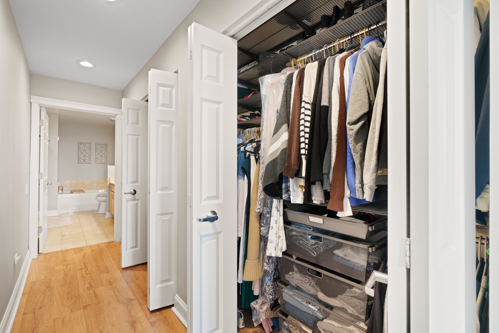 1001 West Madison Street, Unit 611 Chicago, IL 60607 - Photo 15 of 30 Gallery Image 15