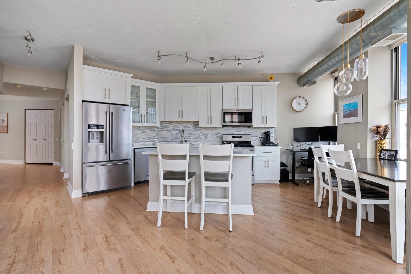 1001 West Madison Street, Unit 611 Chicago, IL 60607 - Photo 4 of 30 Gallery Image 4