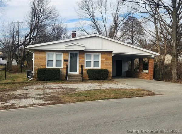 $155,900 | 803 West Market Street, Salem, IN 47167