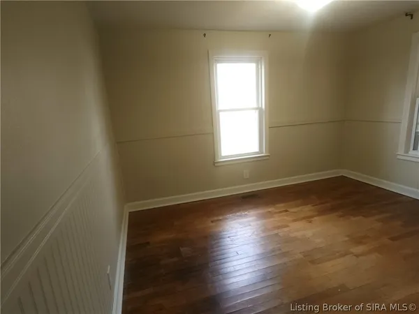 $155,900 | 803 West Market Street, Salem, IN 47167