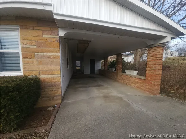 $155,900 | 803 West Market Street, Salem, IN 47167