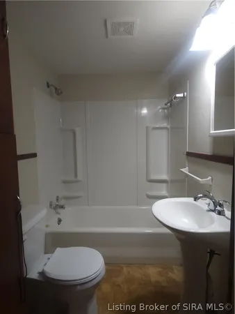 $155,900 | 803 West Market Street, Salem, IN 47167