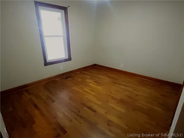 $155,900 | 803 West Market Street, Salem, IN 47167