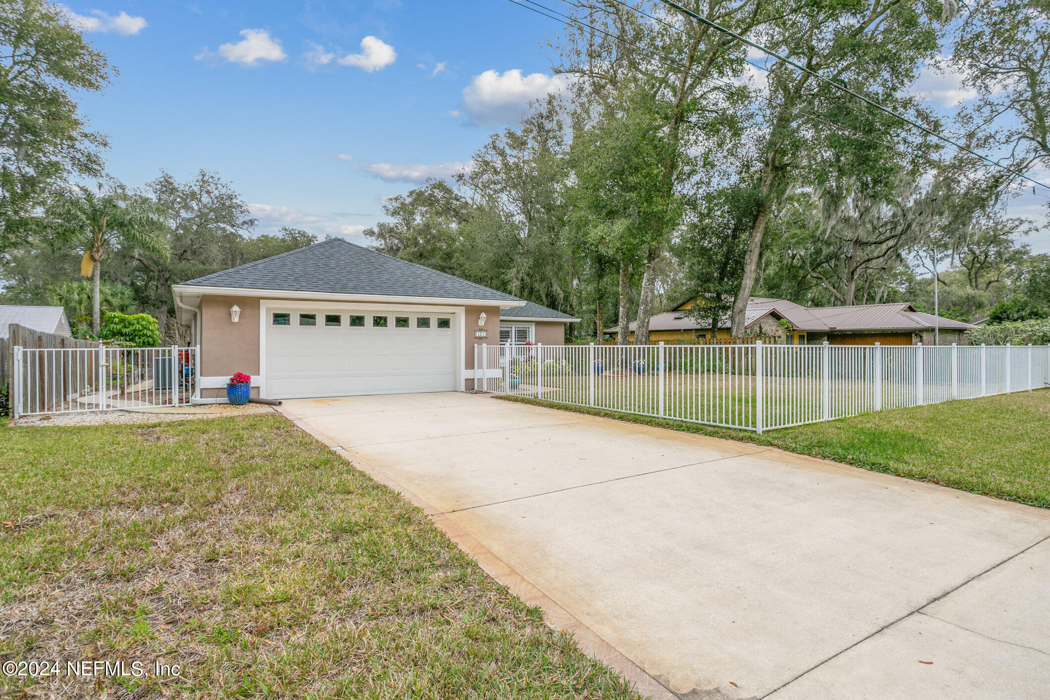 121 Cypress Road St. Augustine, FL 32086 - Photo 4 of 60 004_121_cypress_rd_4